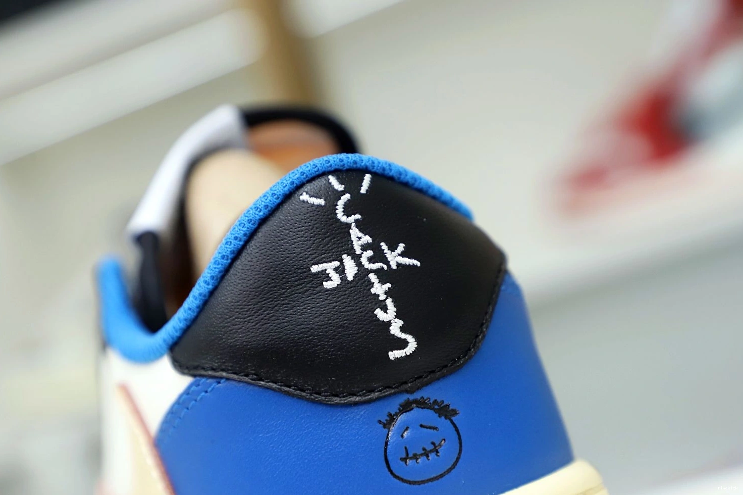 SCOTT 1 AIR FRAGMENT X JORDAN TRAVIS LOW DESIGN X 0311